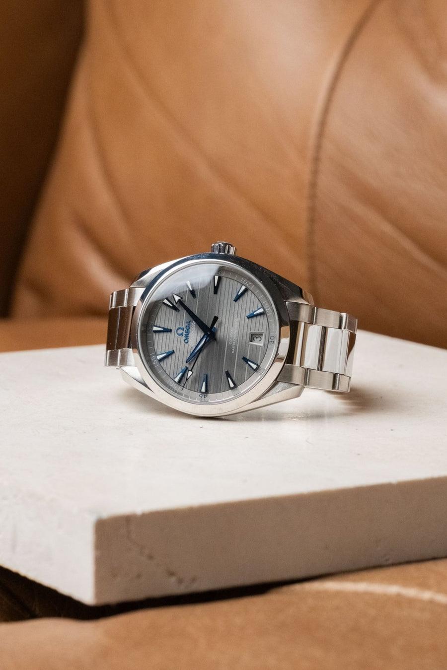 2022 Omega Aqua Terra Gray on Bracelet Ref. 220.10.41.21.06.001 - Wristory