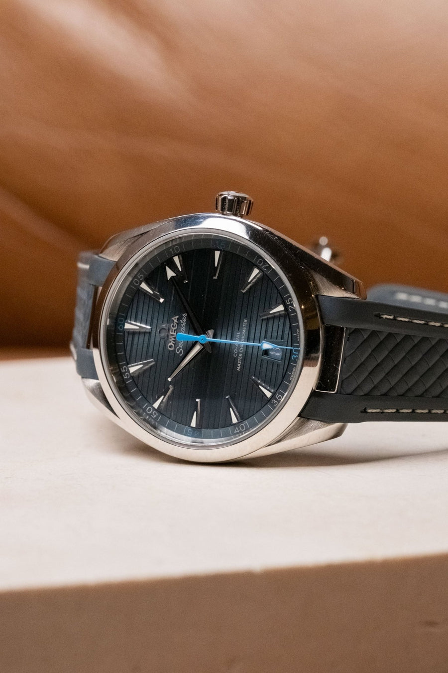 2022 OMEGA Seamaster Aqua Terra “Blue Horizontal” Dial 220.12.41.21.03.002 - Wristory