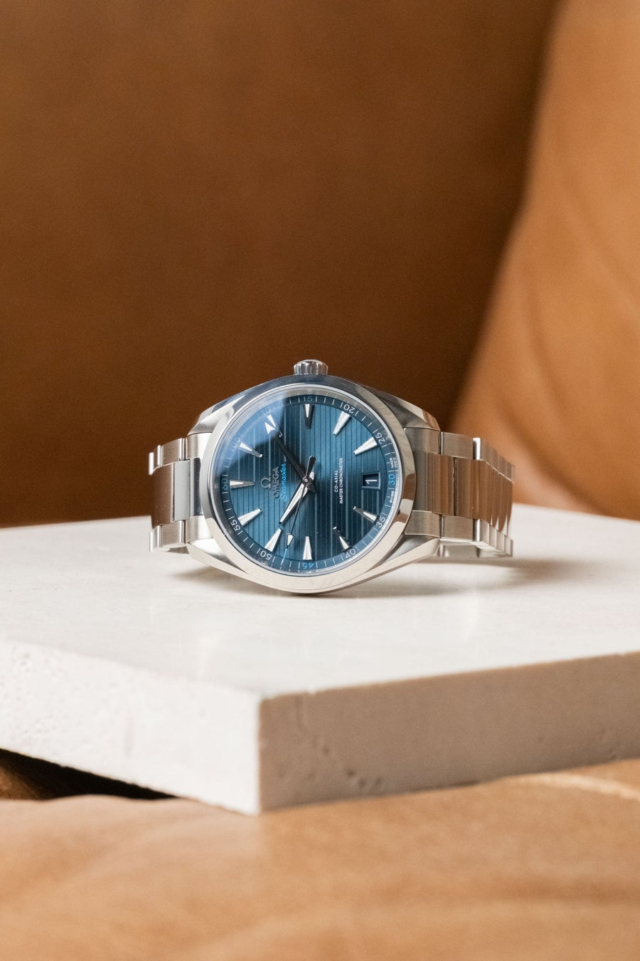 2024 Omega Aqua Terra Blue Teak Ref. 220.10.41.21.03.001 - Wristory