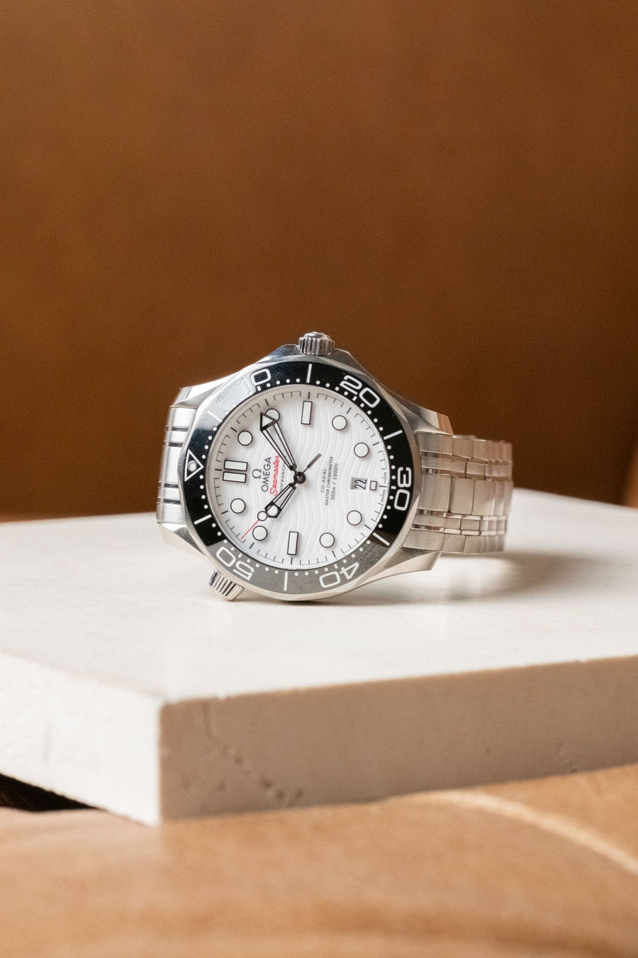 2025 Omega Seamaster Diver 300M with Rubber Strap Ref. 210.30.42.20.04.001 - Wristory