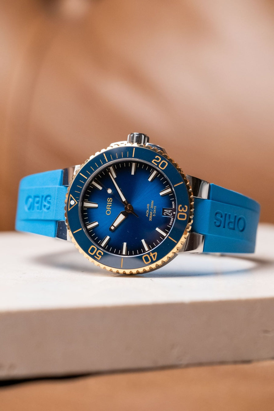 2025 Oris Aquis Date Calibre 400 - Wristory