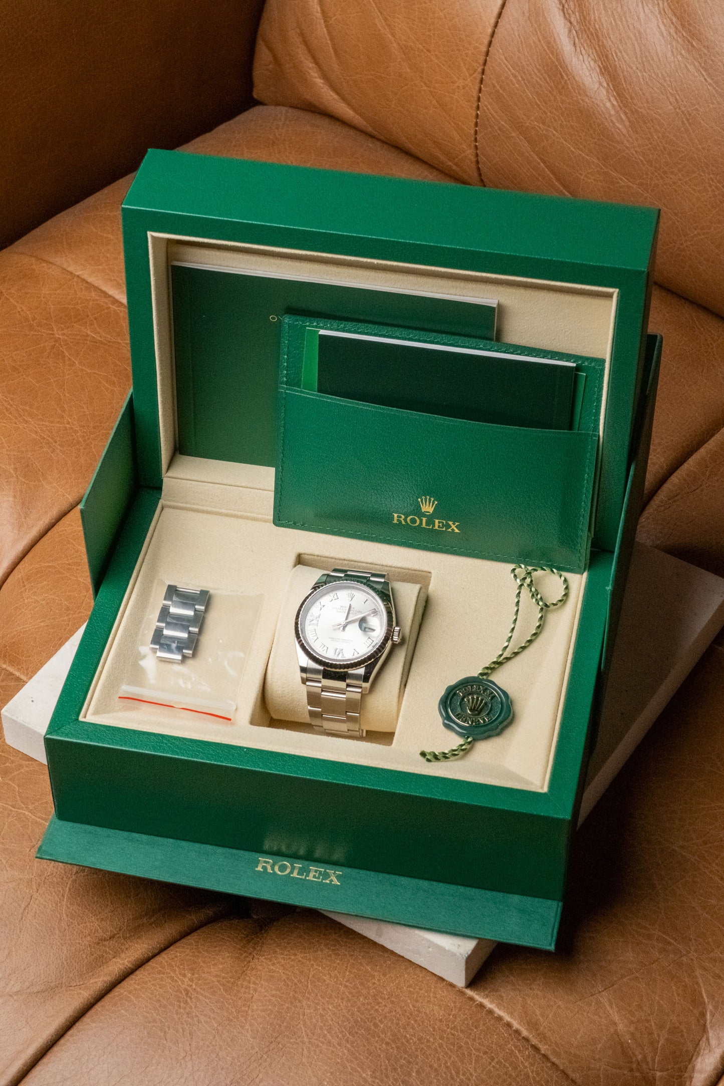 2026 Rolex Datejust 36 Silver Roman Diamond VI And IX Dial 126234 — photo 11