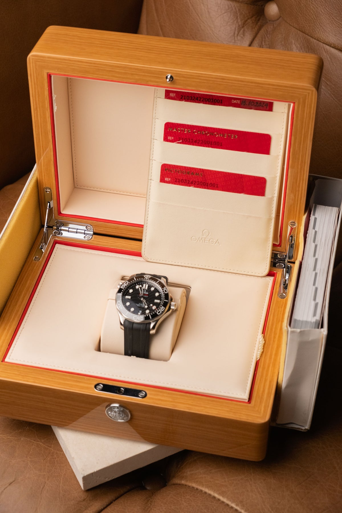 2024 Omega Seamaster Diver 300M 210.32.42.20.01.001 — photo 20