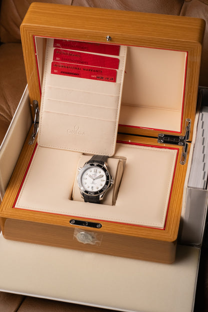 2020 Omega Seamaster Diver 300M 210.32.42.20.04.001 — photo 10