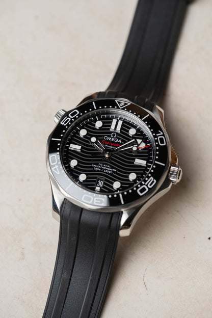 2024 Omega Seamaster Diver 300M 210.32.42.20.01.001 — photo 6