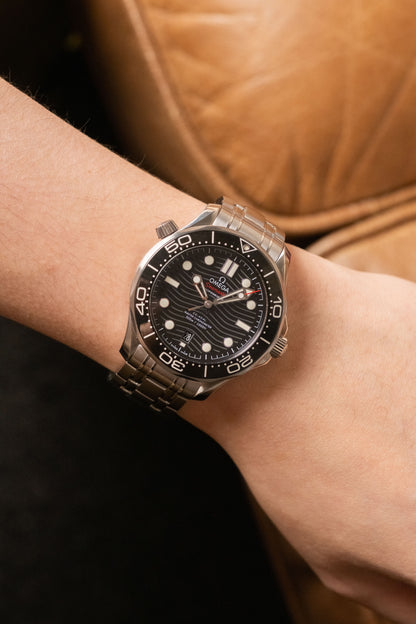 2024 Omega Seamaster Diver 300M Ref. 210.30.42.20.01.001 — photo 5