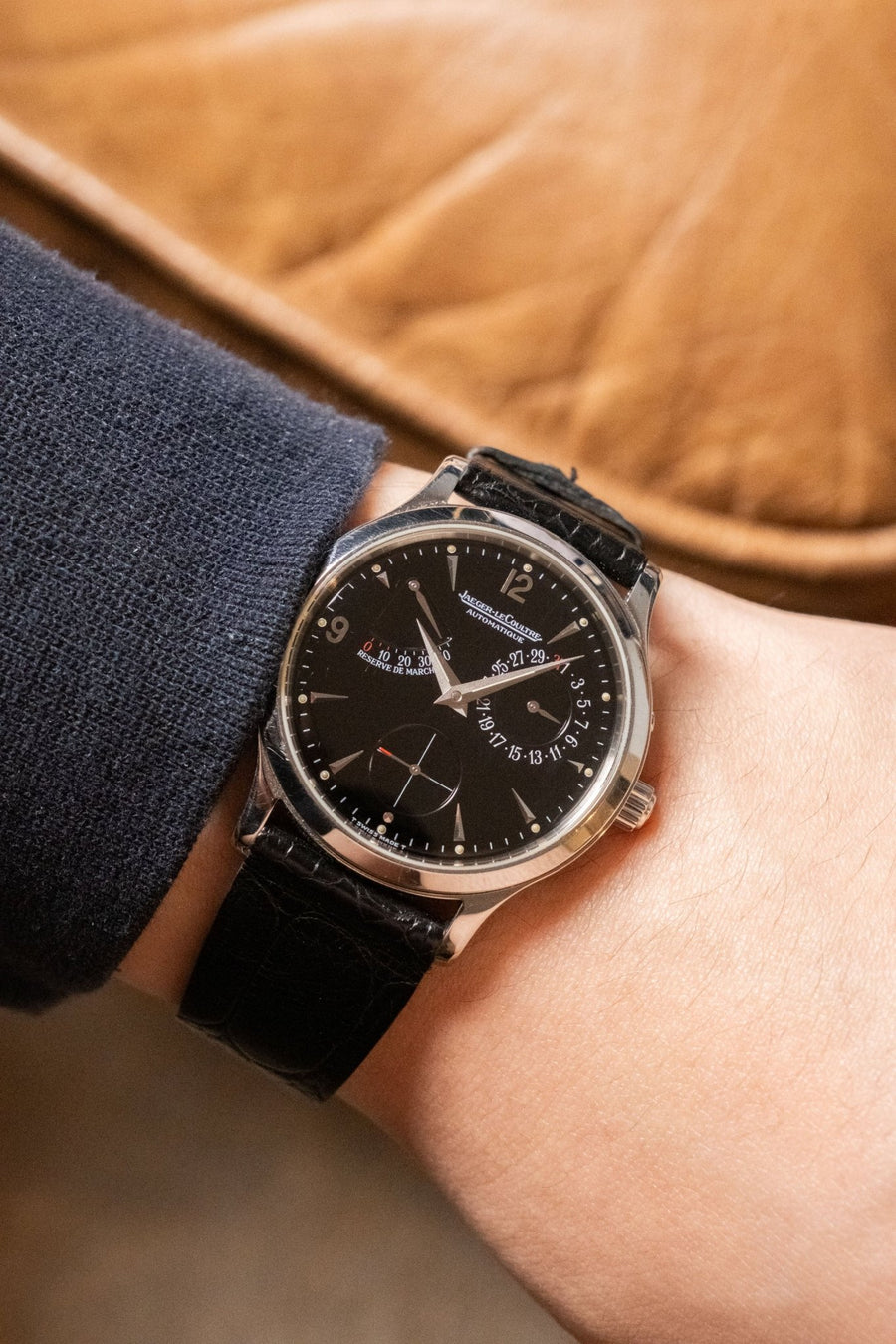 1990s Jaeger-LeCoultre Master Control Automatic Black Dial “Automatique” 140.8.93 dial detail close-up