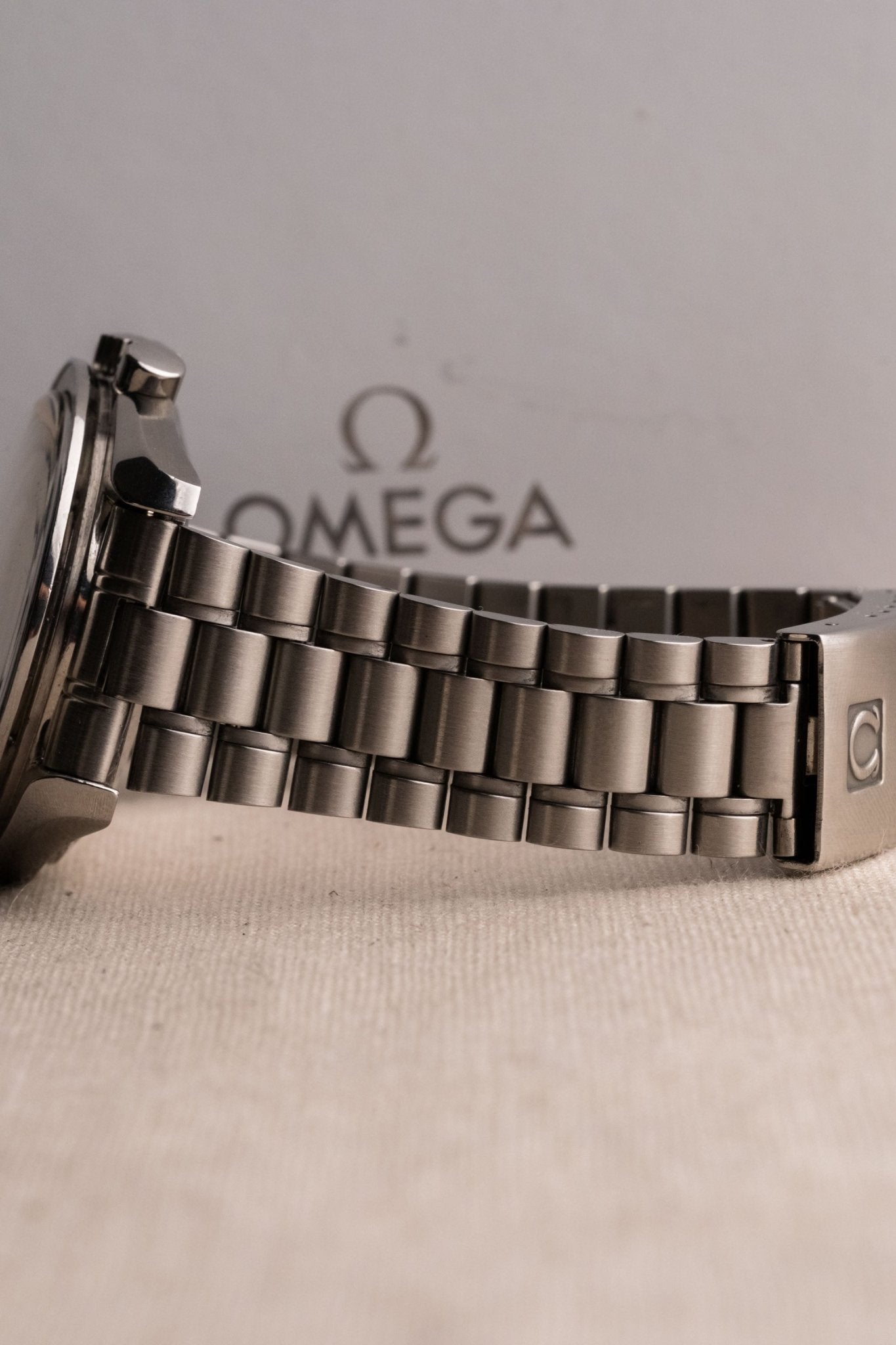 1993 OMEGA Speedmaster Professional “Moonwatch” Hesalite Ref. 3590.50 - Wristory
