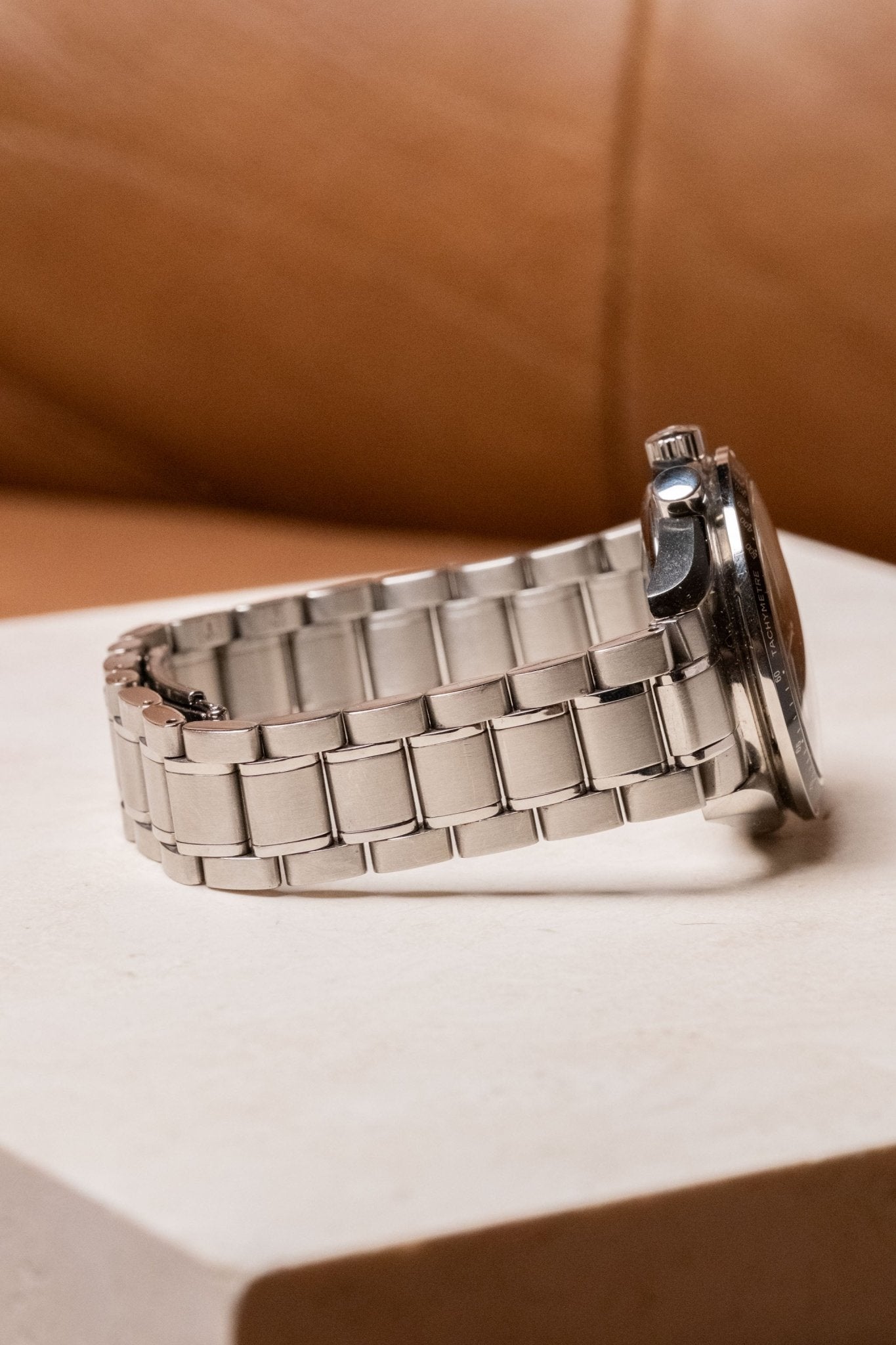 1993 OMEGA Speedmaster Triple Day-Date Mk40 case profile side view