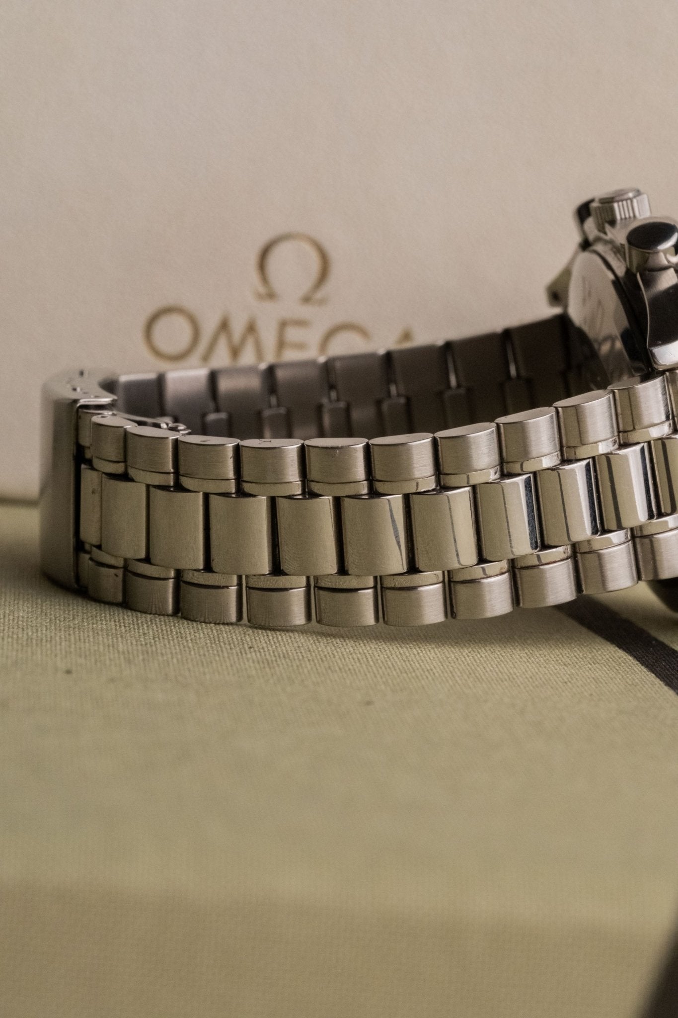 1994 Omega Speedmaster Date 3511.5 Details