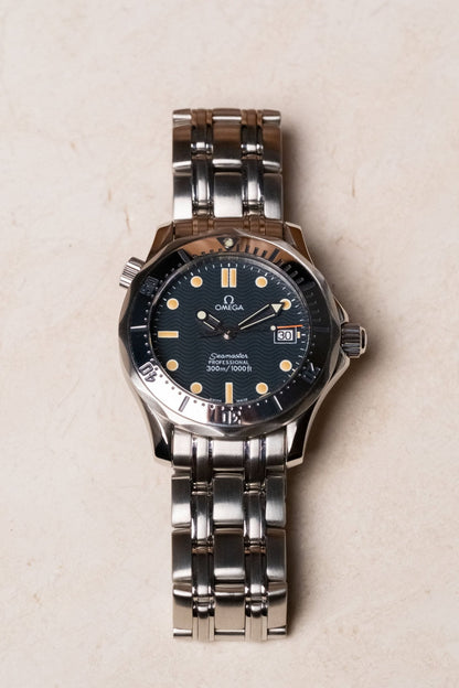1995 OMEGA Seamaster Diver 300M Professional Mid Size 36mm Quartz Date Ref 2562.80 - Wristory