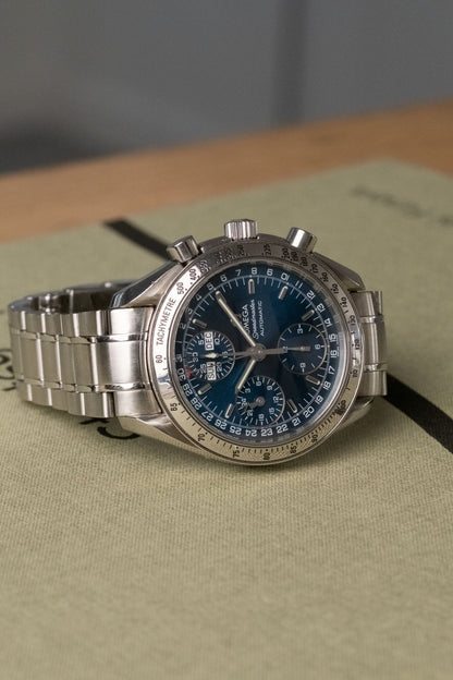 1998 OMEGA Speedmaster Day-Date 3523.8 dial detail close-up