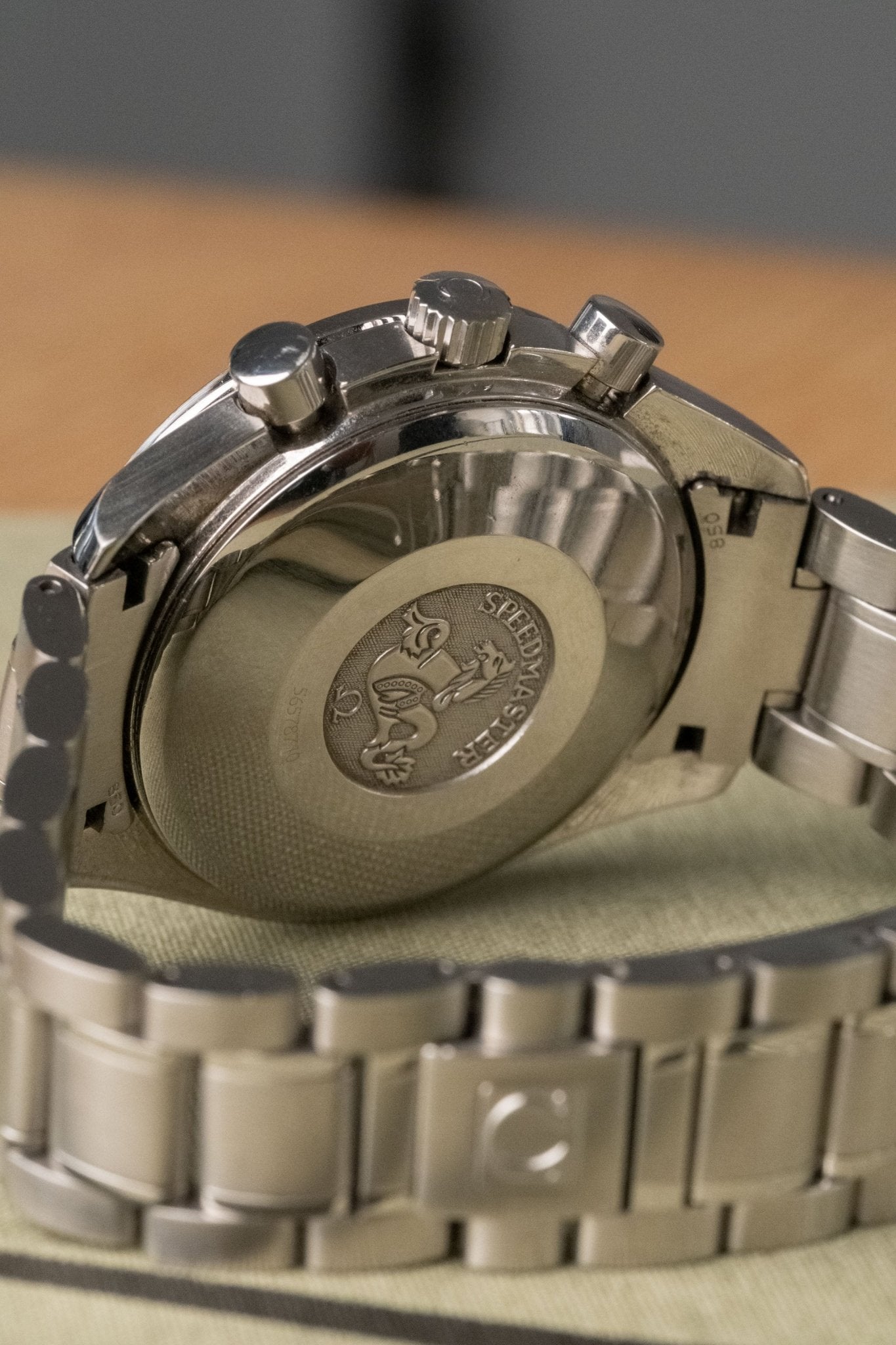 1998 OMEGA Speedmaster Day-Date 3523.8 caseback view