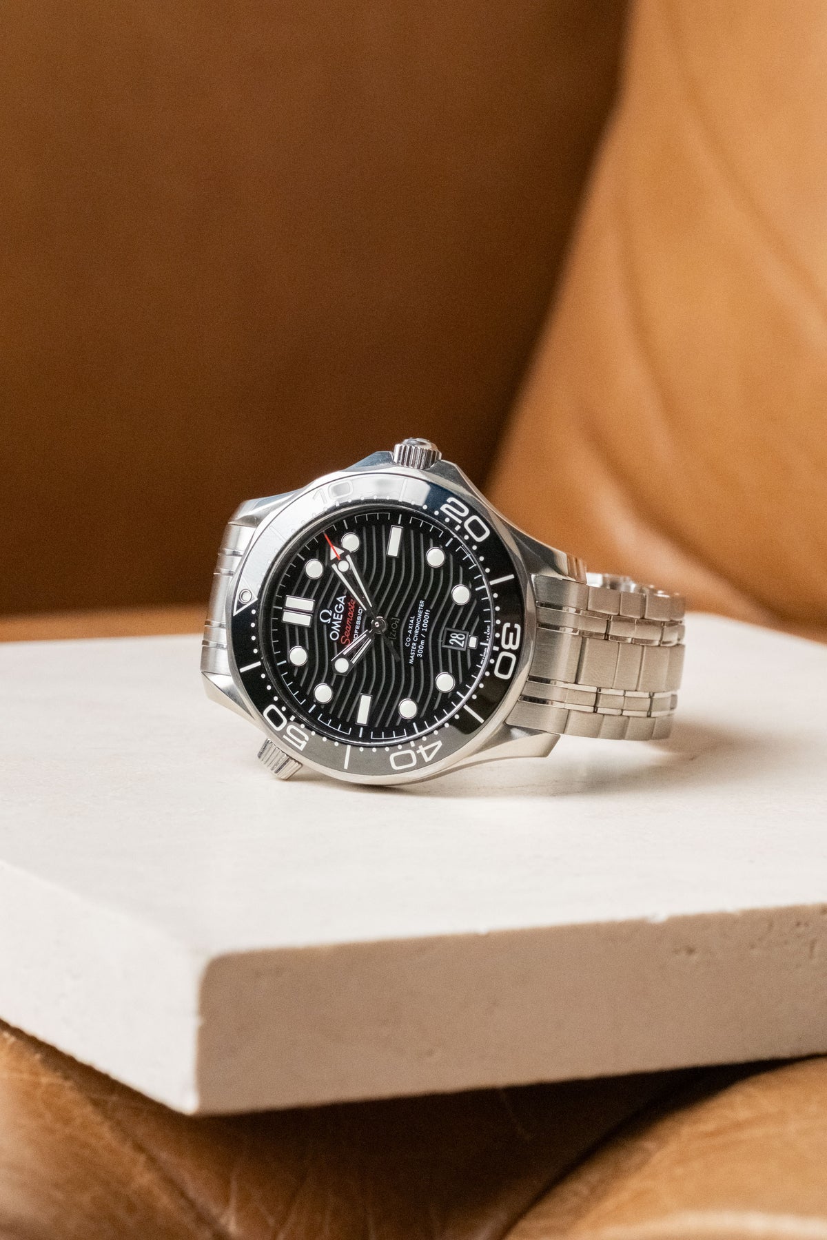 2024 Omega Seamaster Diver 300M Ref. 210.30.42.20.01.001 — photo 18