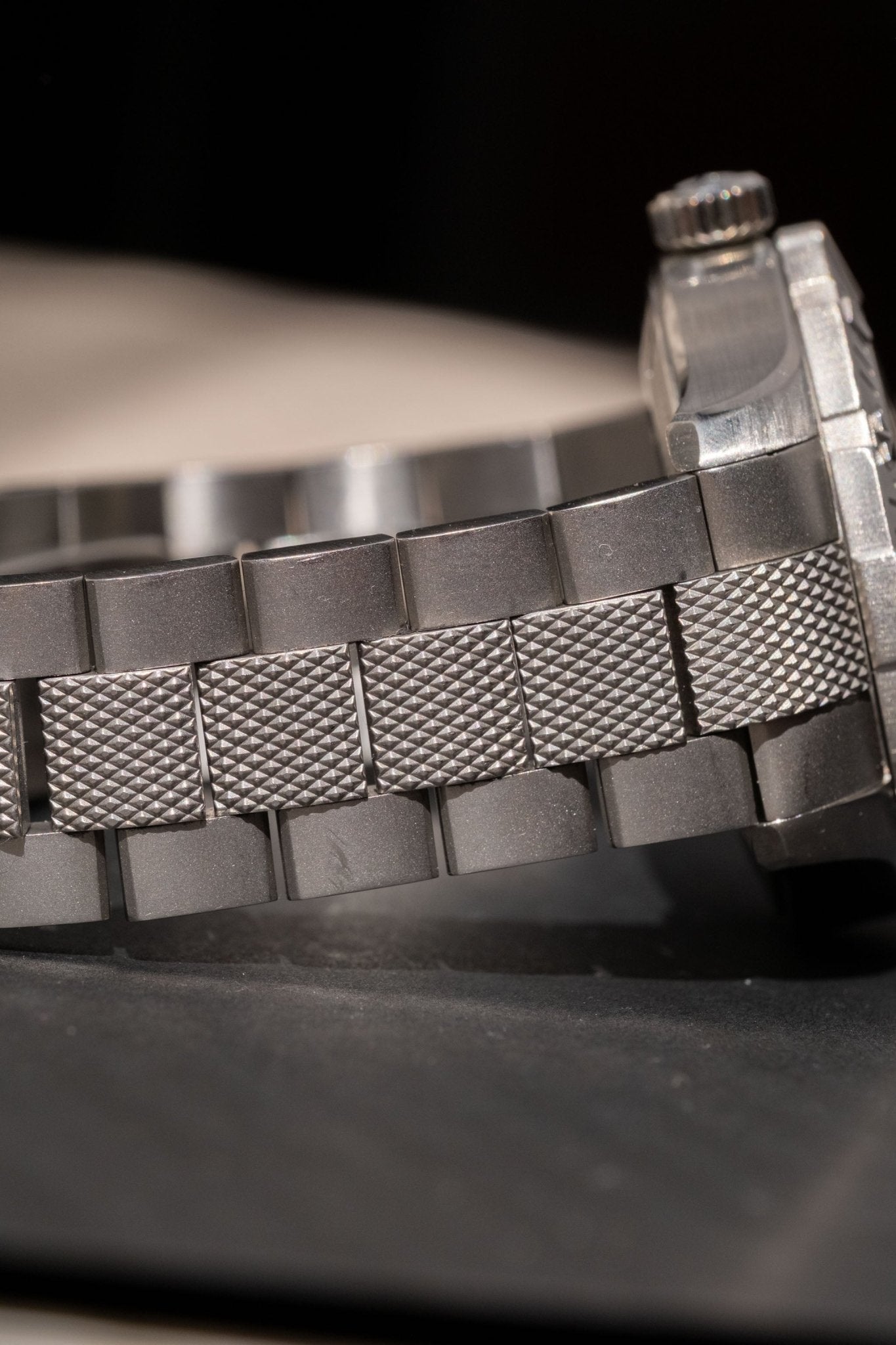 2000 Zenith Defy Classic HMS Black Dial - Wrist Story Pty Ltd