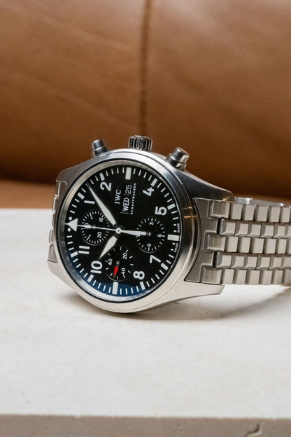 2007 IWC Schaffhausen Pilot’s Watch Chronograph IW371704 dial detail close-up