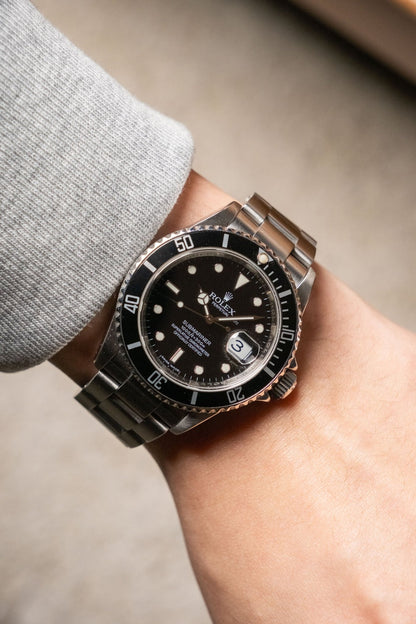 2009 Rolex Submariner "Engraved Rehaut" Ref. 16610 - Wristory
