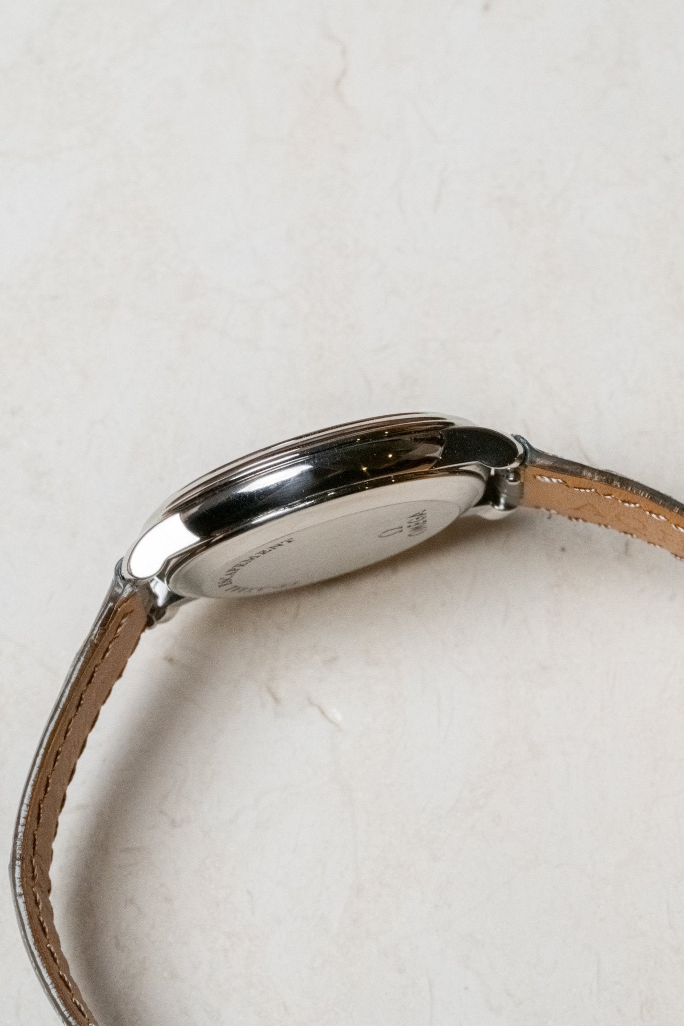 2012 OMEGA Deville Prestige 4875.50.01 case profile side view