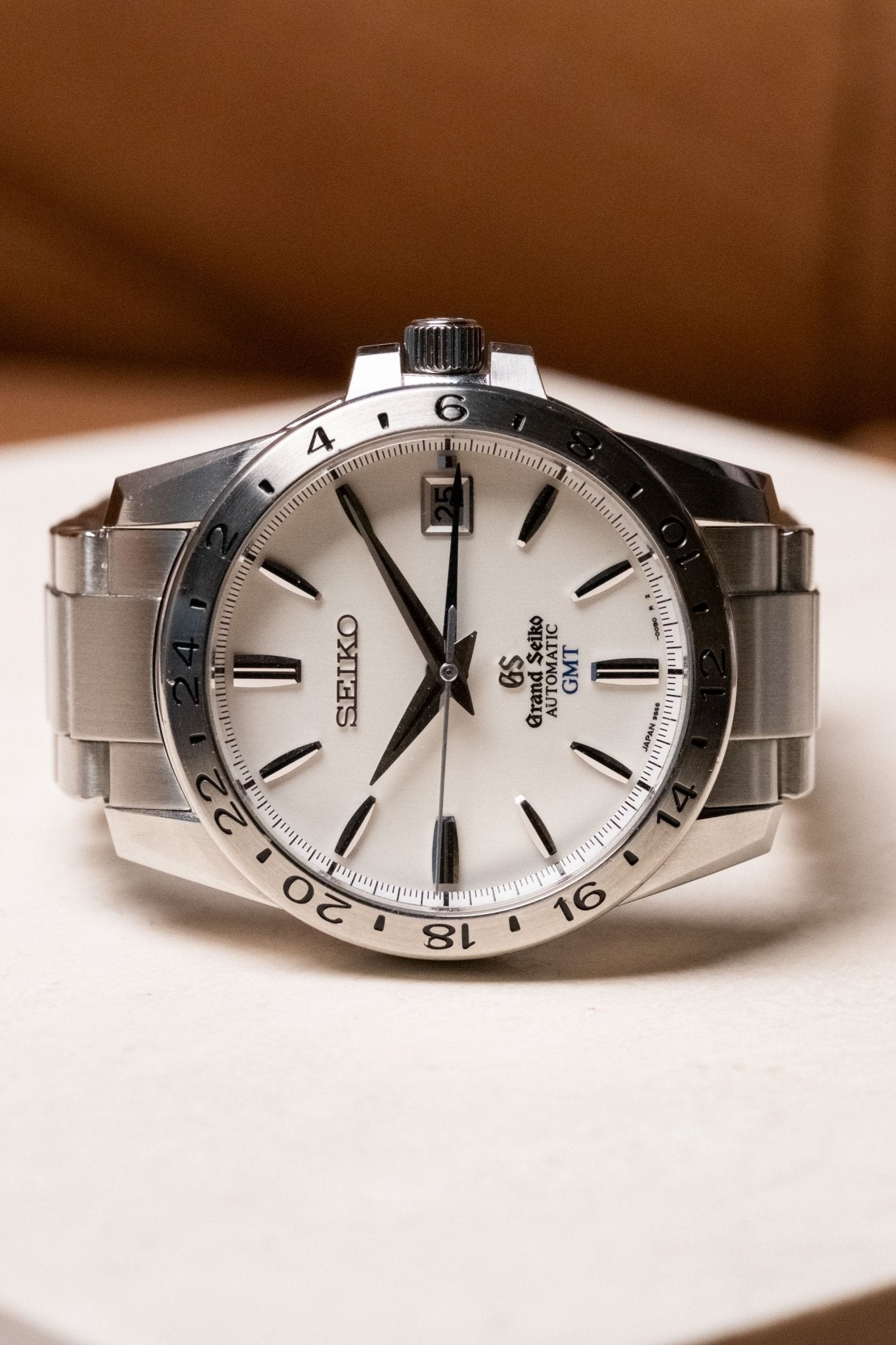 2014 Grand Seiko GMT Polar White Dial SBGM025 dial detail close-up