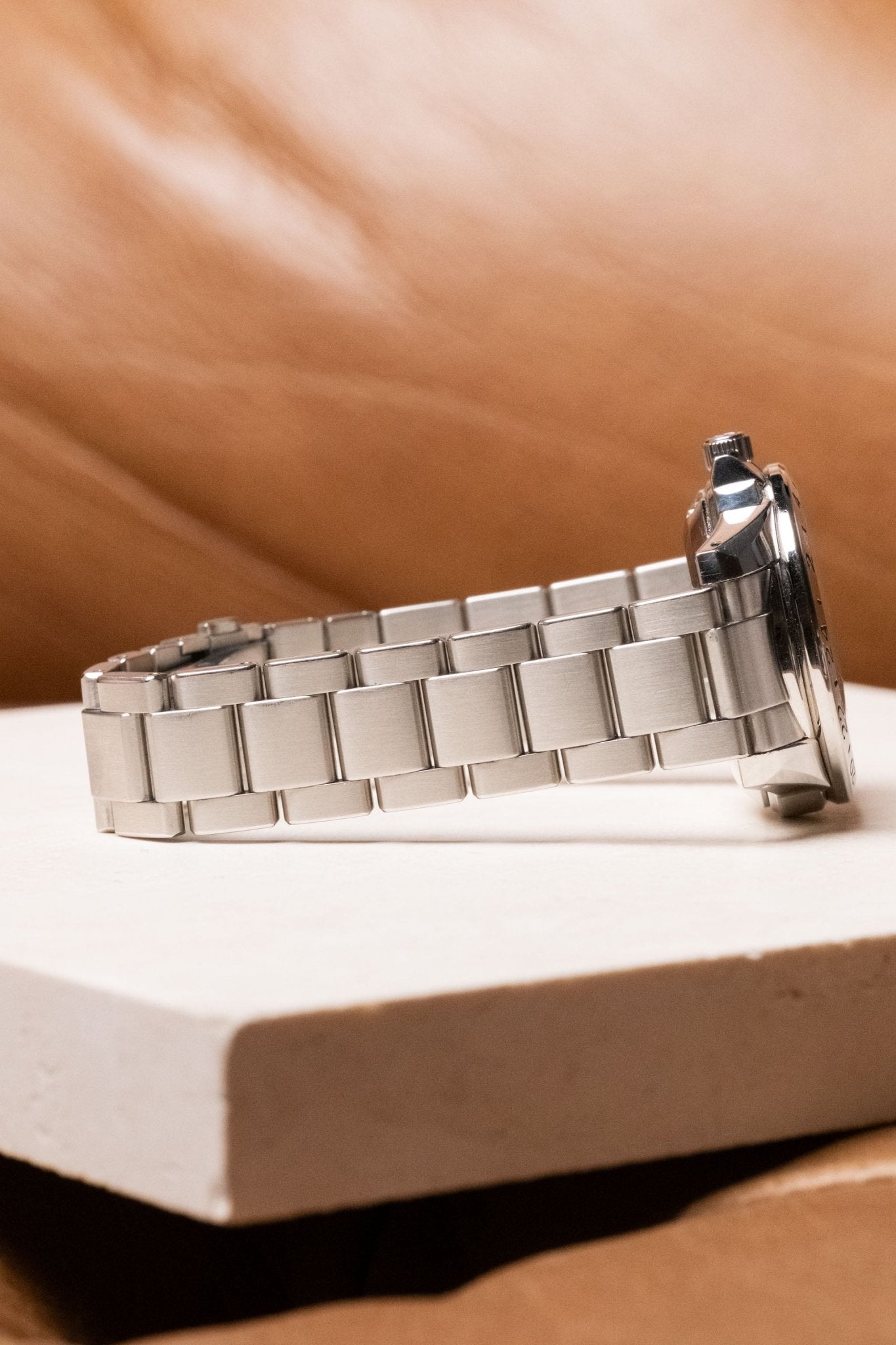 2014 Grand Seiko GMT Polar White Dial SBGM025 Details