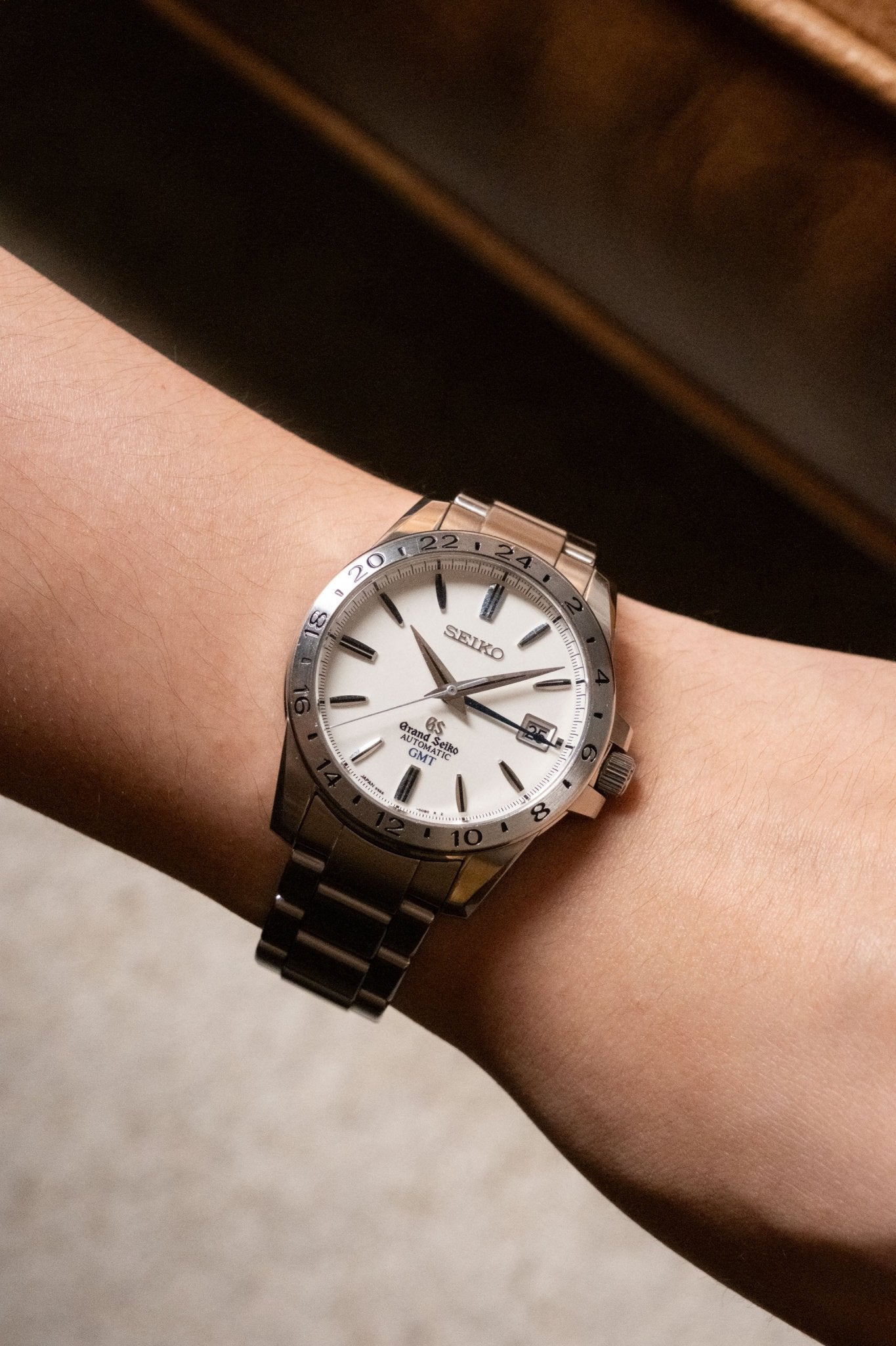 2014 Grand Seiko GMT Polar White Dial SBGM025 Details