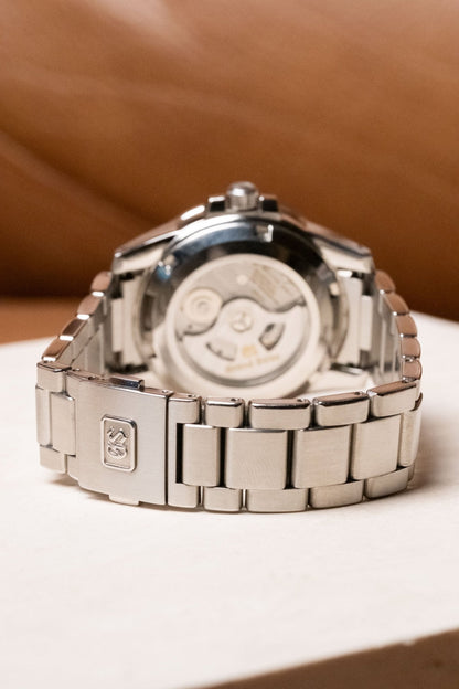 2014 Grand Seiko GMT Polar White Dial SBGM025 Details