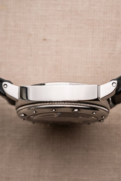 2014 Officine Panerai Luminor Submersible PAM00024 case profile side view