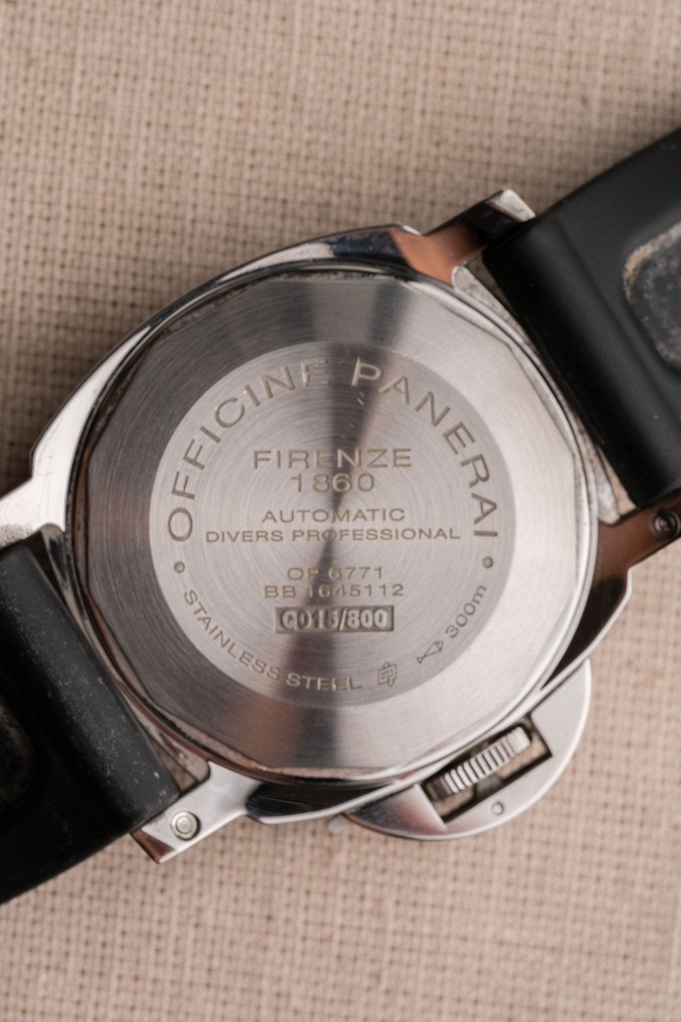 2014 Officine Panerai Luminor Submersible PAM00024 caseback view