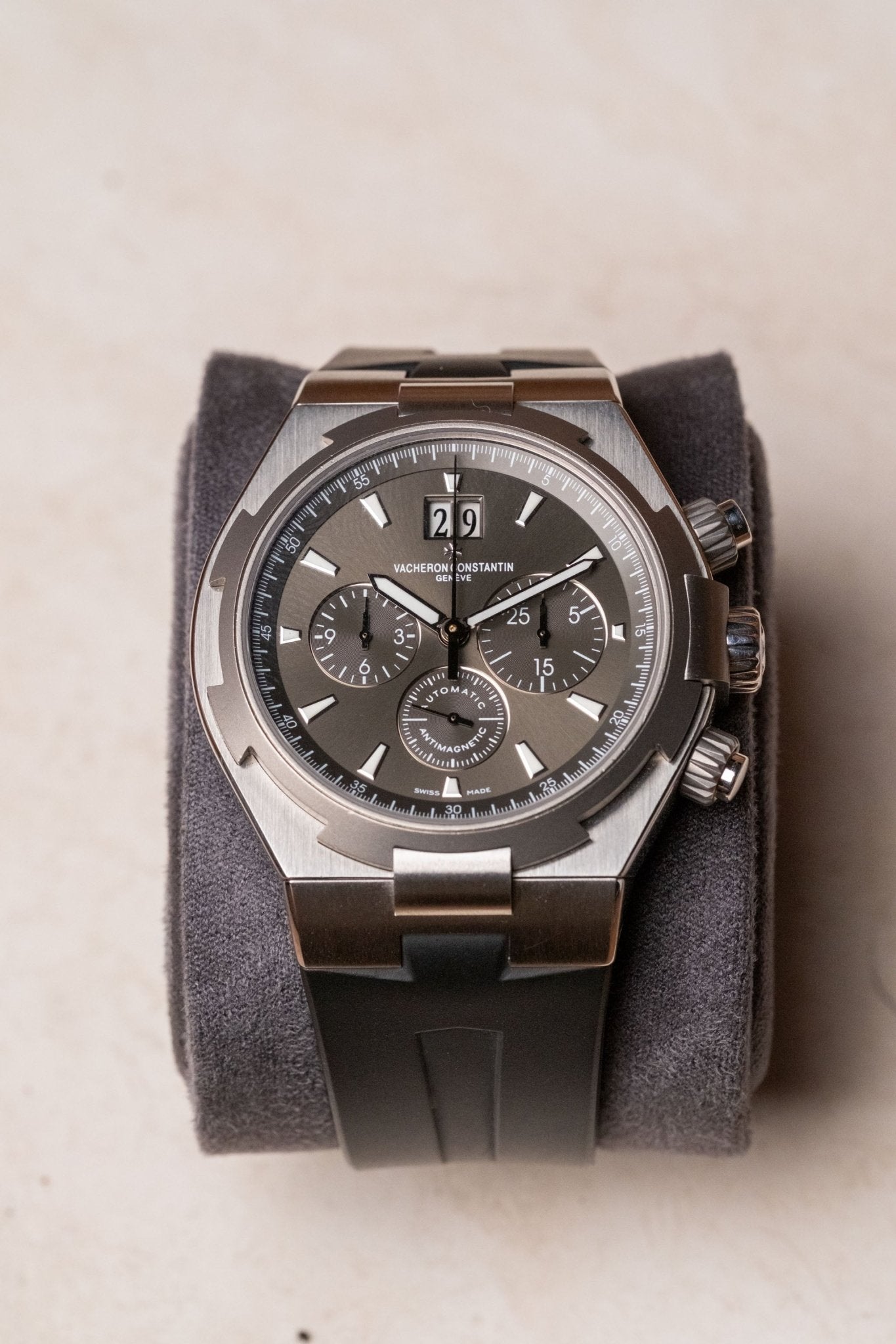 2014 Vacheron Constantin Overseas Ref. 49150/000W-9501 - Wristory
