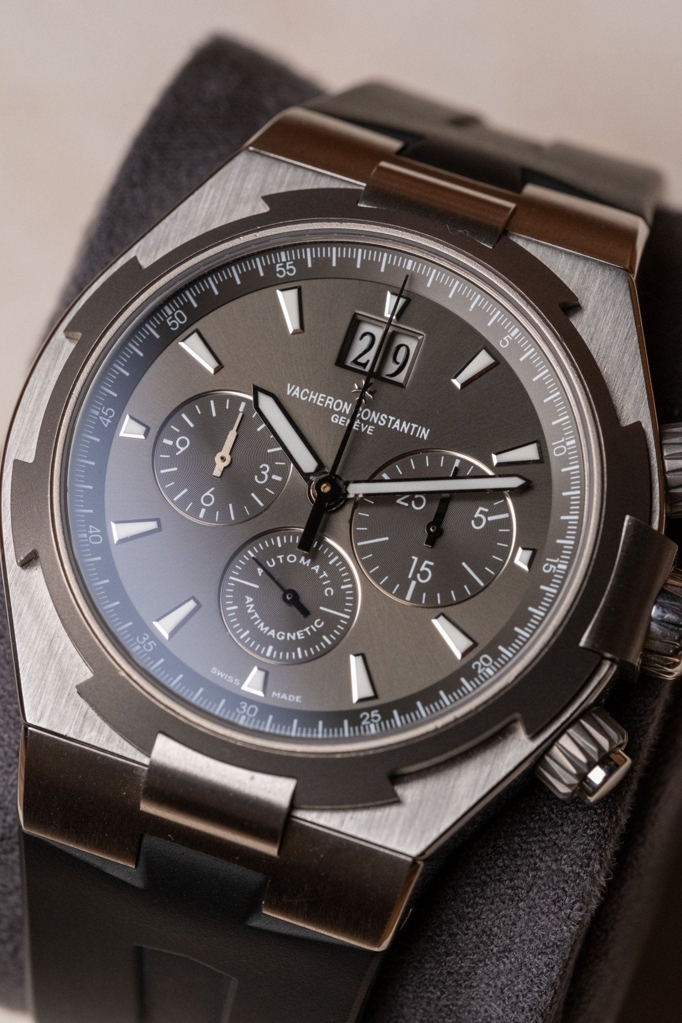 2014 Vacheron Constantin Overseas Ref. 49150/000W-9501 - Wristory