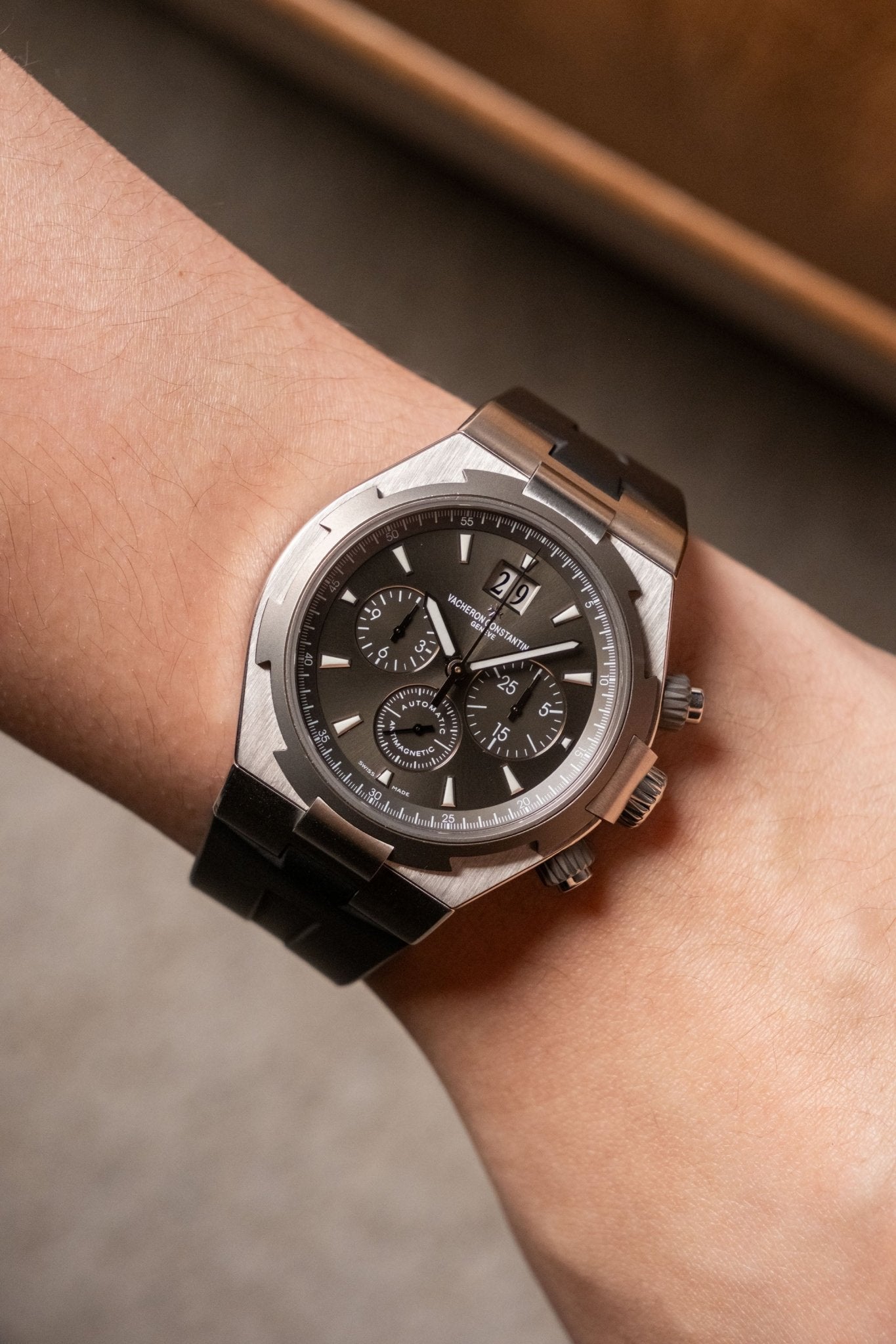 2014 Vacheron Constantin Overseas Ref. 49150/000W-9501 - Wristory