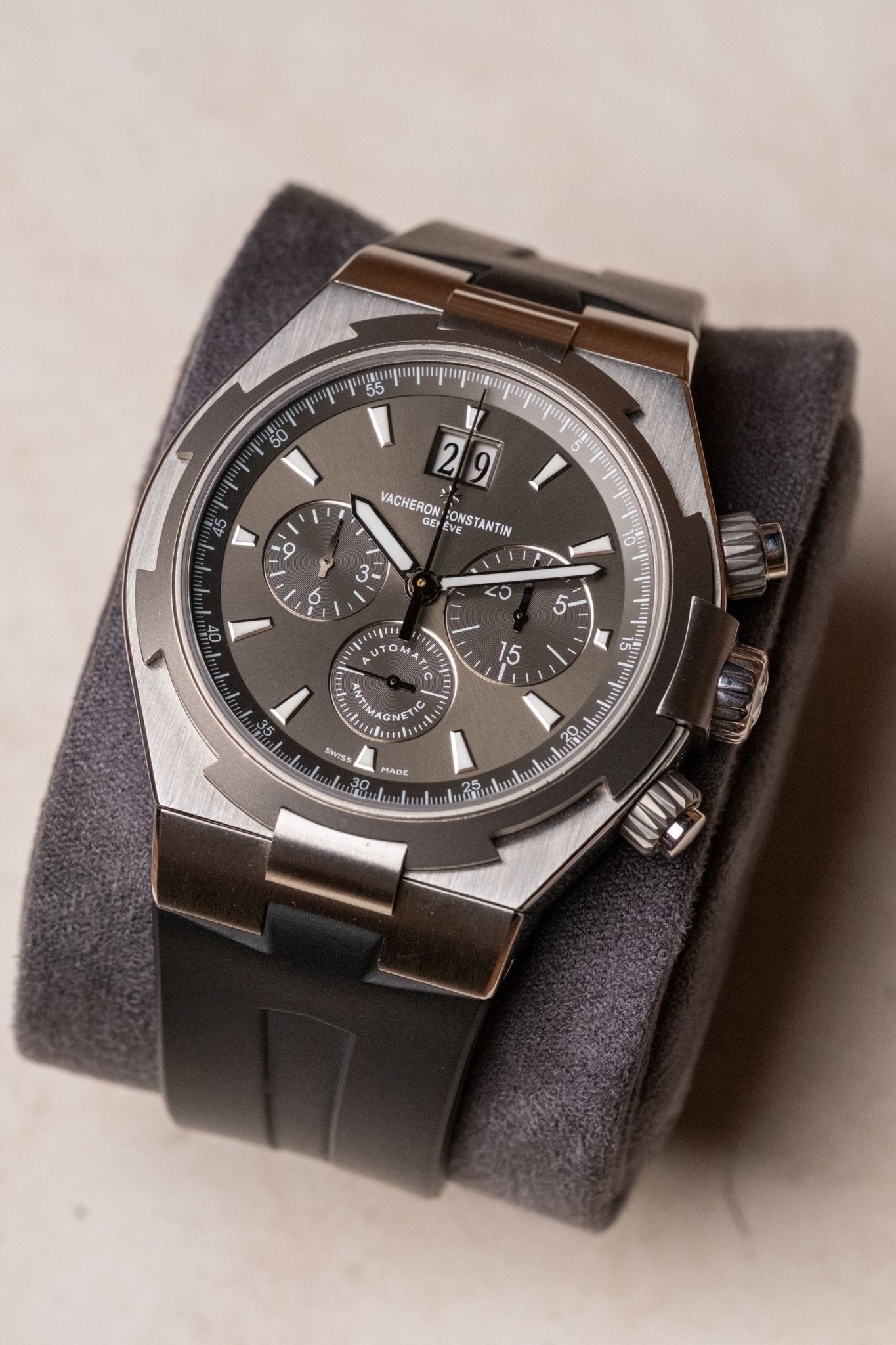 2014 Vacheron Constantin Overseas Ref. 49150/000W-9501 - Wristory
