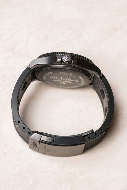 2019 Breitling Superocean 44mm Special Black Steel Case M1739313 case profile side view