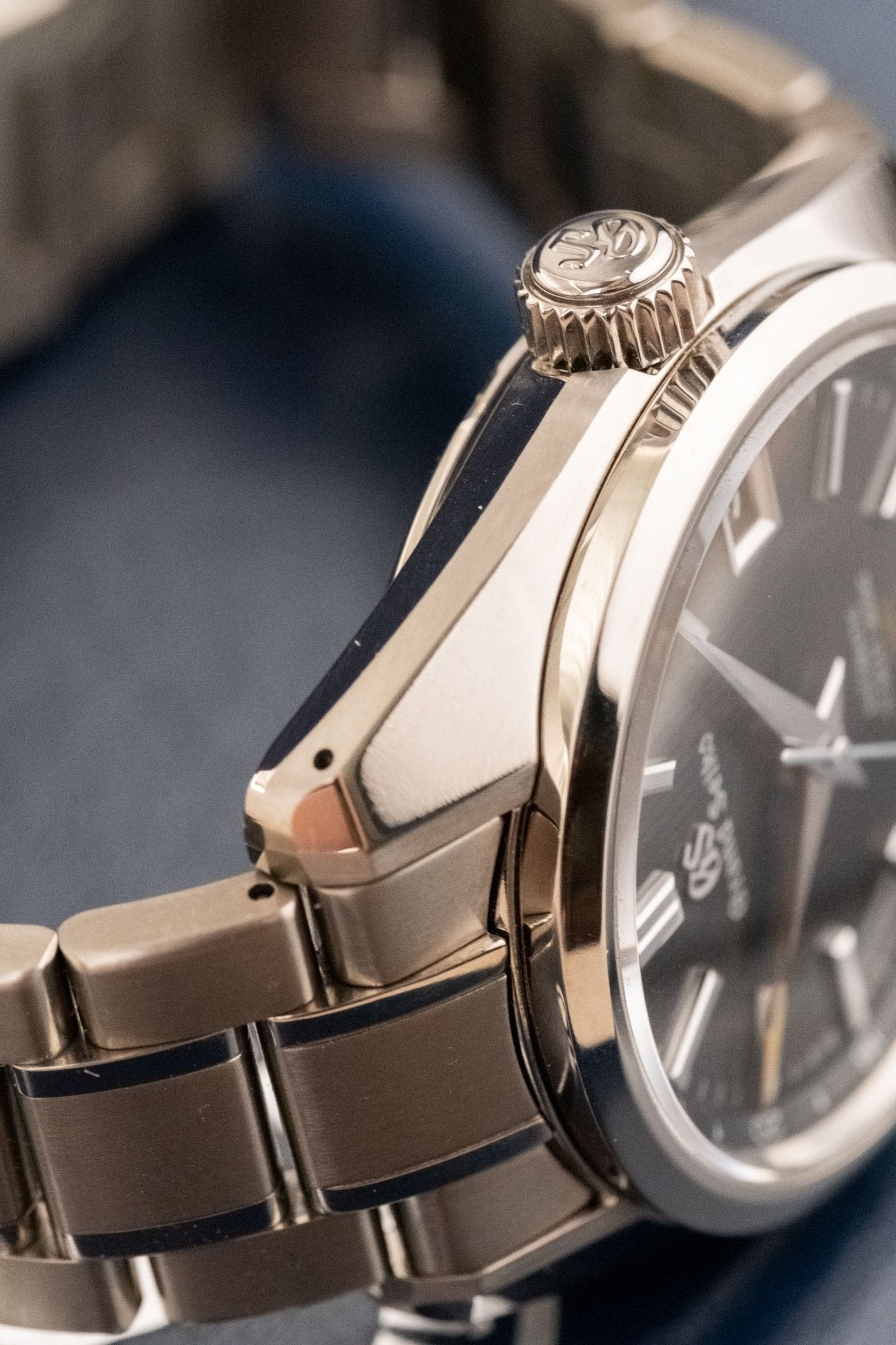2019 Grand Seiko Heritage Collection Hi-Beat GMT “Black Teak” Details