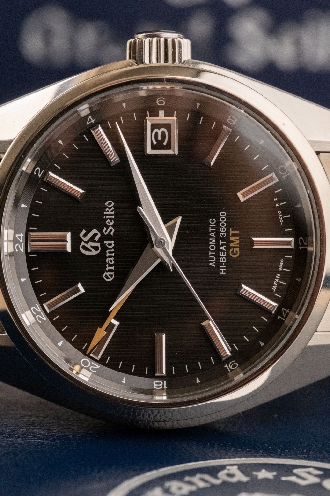 2019 Grand Seiko Heritage Collection Hi-Beat GMT “Black Teak” dial detail close-up
