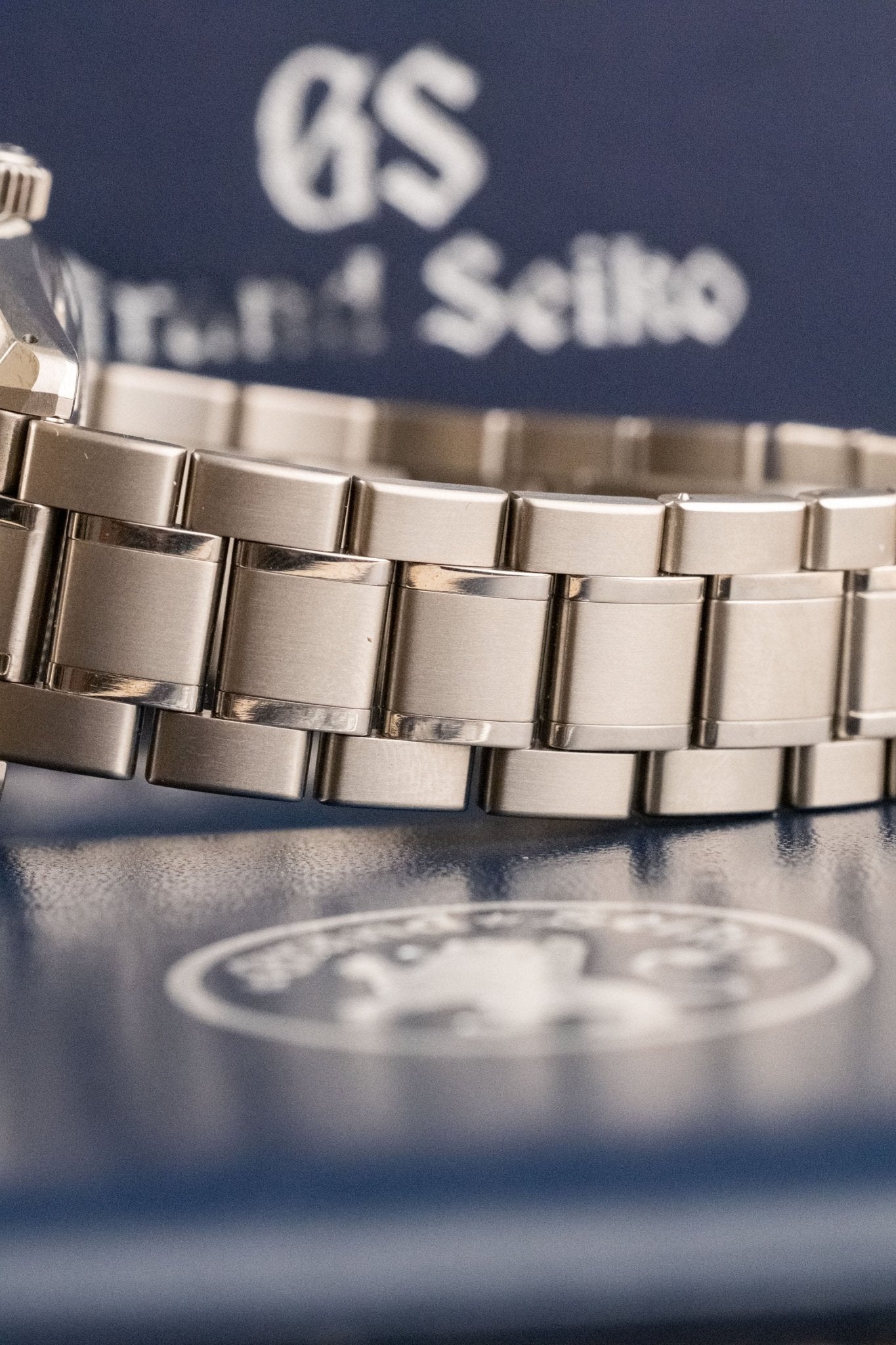 2019 Grand Seiko Heritage Collection Hi-Beat GMT “Black Teak” Details