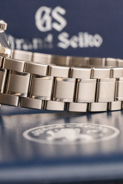 2019 Grand Seiko Heritage Collection Hi-Beat GMT “Black Teak” Details