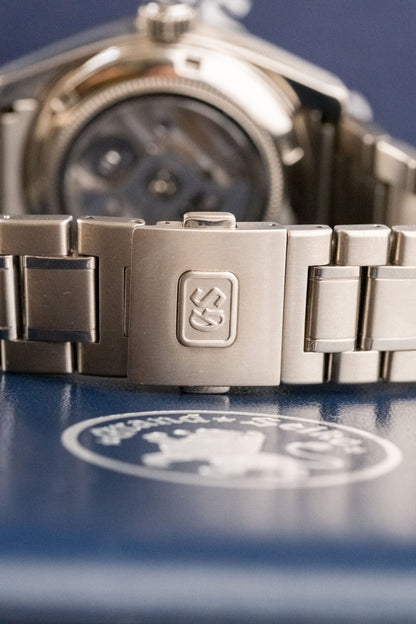 2019 Grand Seiko Heritage Collection Hi-Beat GMT “Black Teak” Details