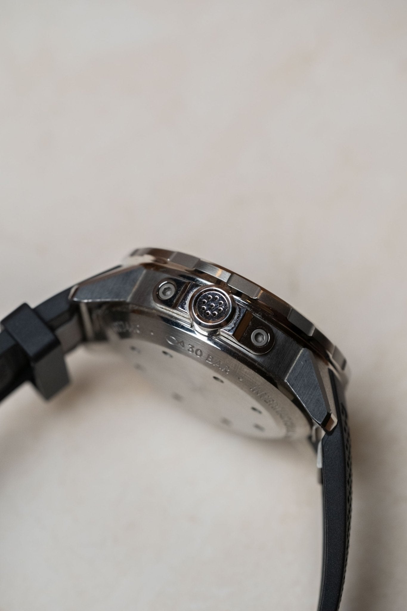 2019 IWC Schaffhausen Aquatimer Chronograph case profile side view