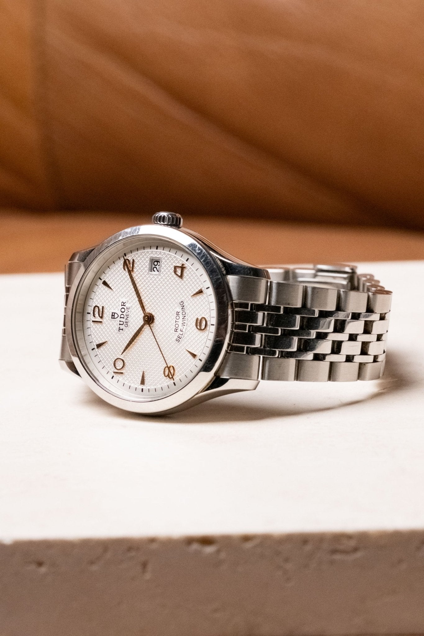 2019 Tudor 1926 Silver on Gold M91450-0001 dial detail close-up