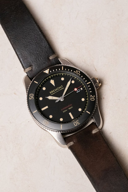 2020 Bremont Supermarine Type 300 S301-BK dial detail close-up