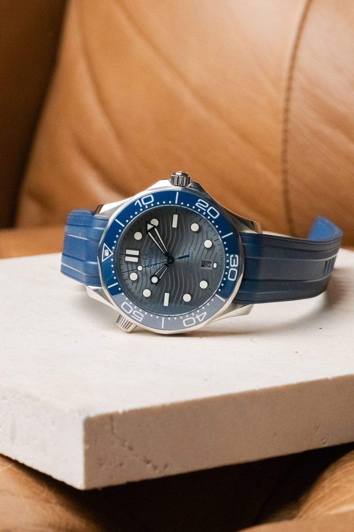 2020 Omega Seamaster Diver 300M Gray Dial 210.32.42.20.06.001 - Wristory