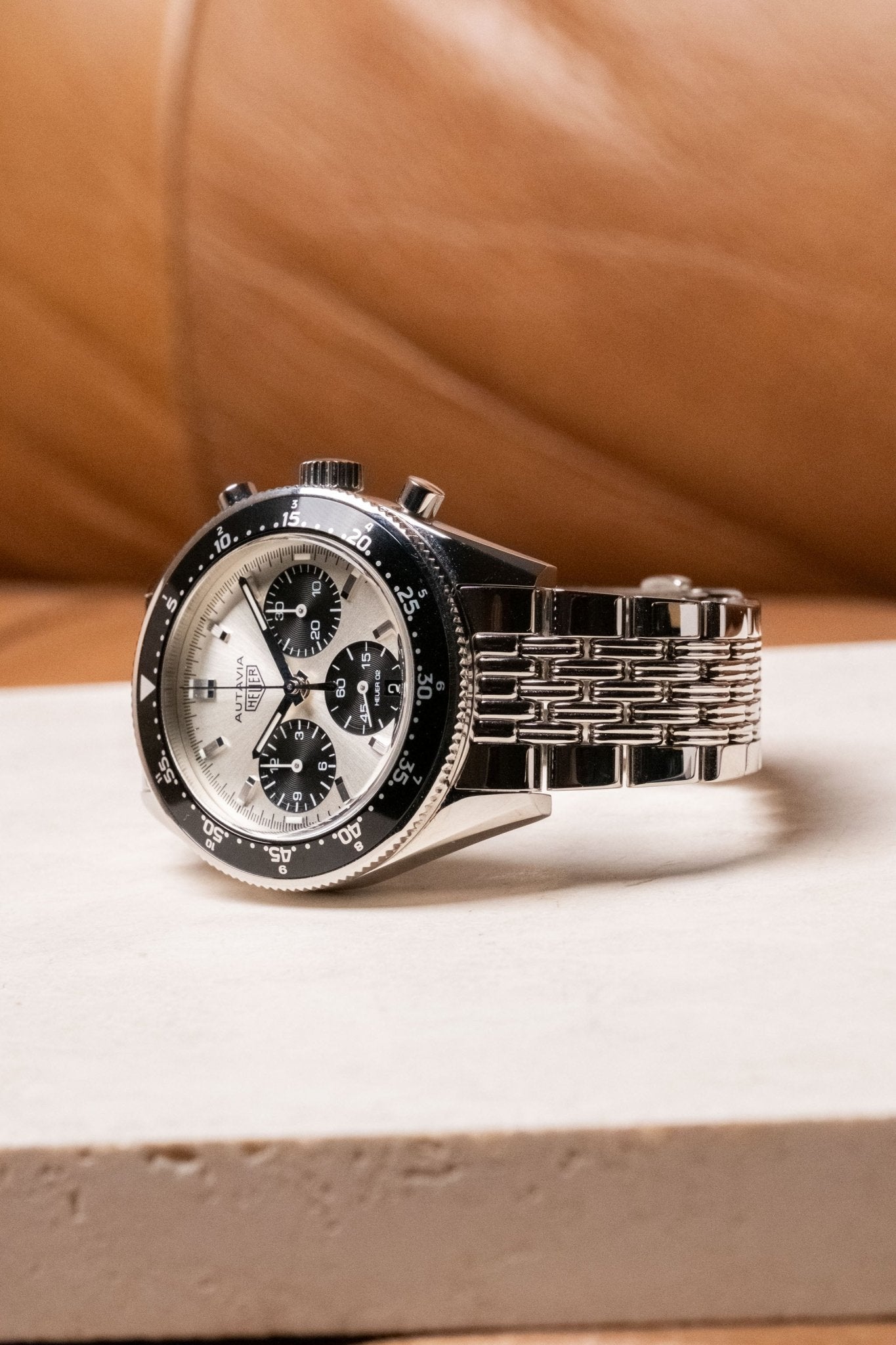 2020 TAG Heuer Autavia “Jack Heuer 85th Birthday” CBE2111.BA0687 dial detail close-up