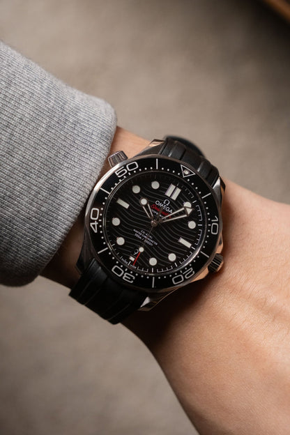2021 Omega Seamaster Diver 300 M Black Dial Ref. 210.32.42.20.01.001 - Wristory