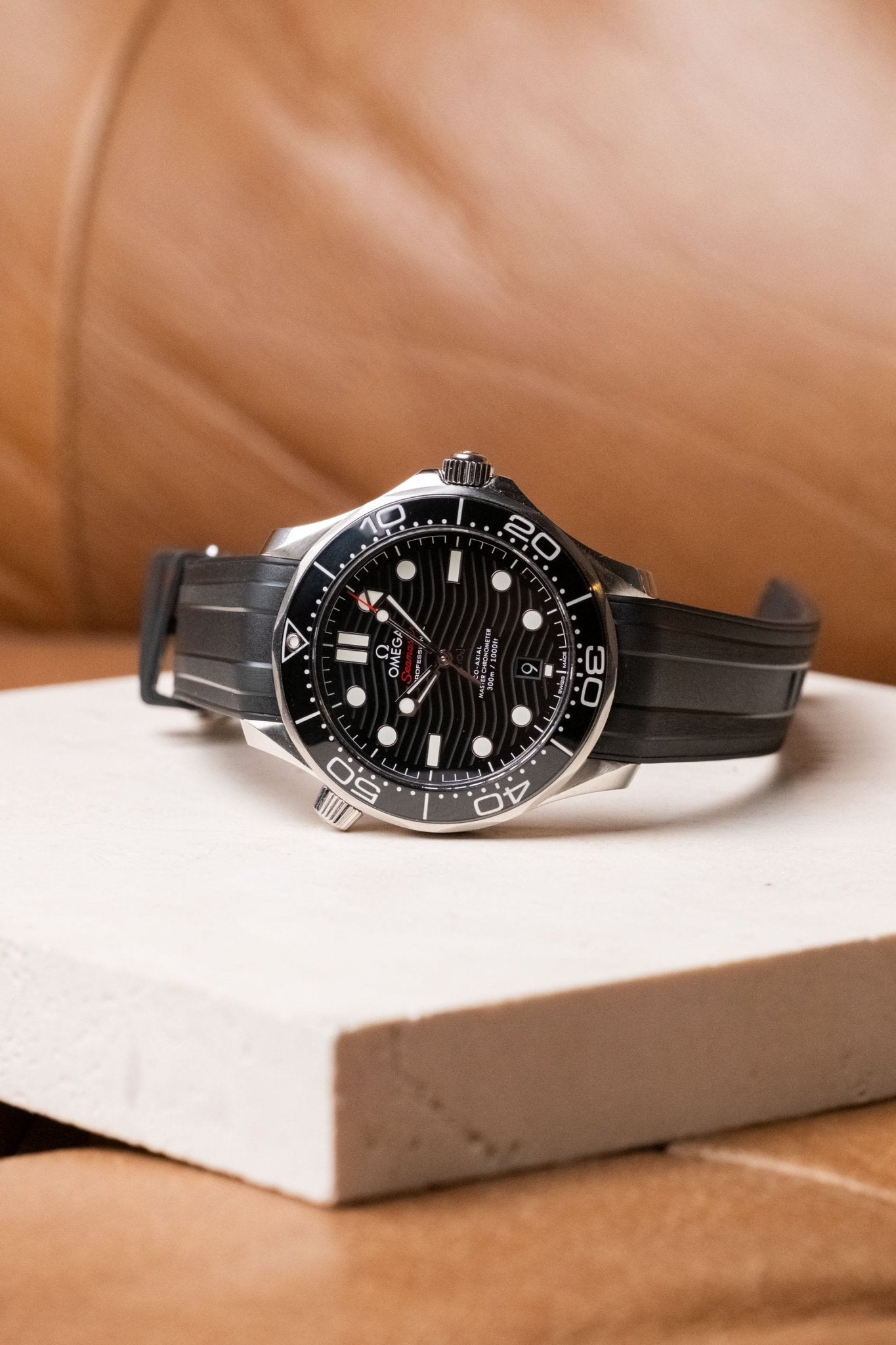 2021 Omega Seamaster Diver 300 M Black Dial Ref. 210.32.42.20.01.001 - Wristory