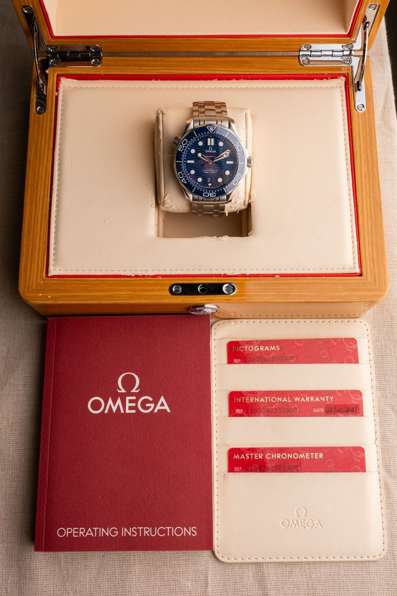 2021 Omega Seamaster Professional 300M “Blue Wave” Dial full set box and papers