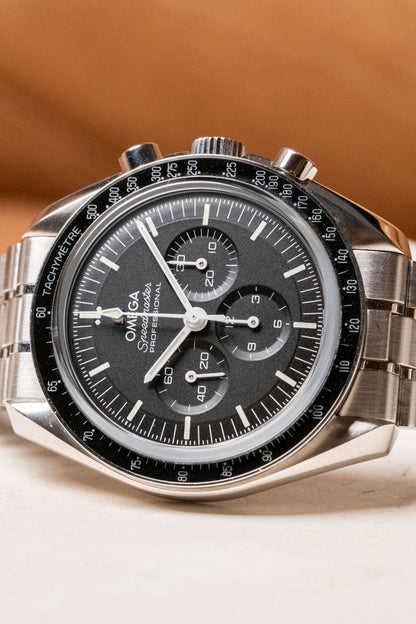 2021 Omega Speedmaster Professional Moonwatch Sapphire Sandwich 310.30.42.50.01.002 dial detail close-up