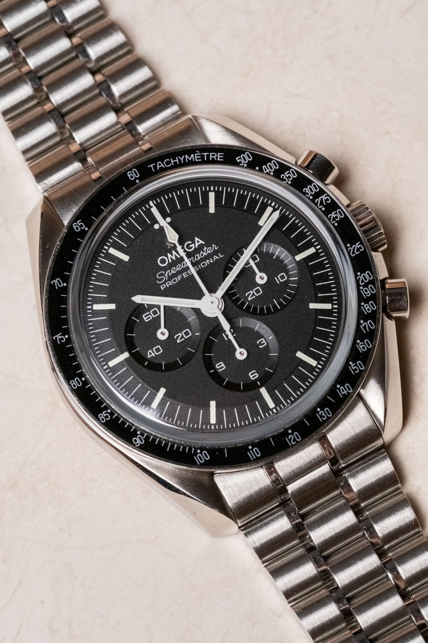 2021 Omega Speedmaster Professional Moonwatch Sapphire Sandwich 310.30.42.50.01.002 dial detail close-up