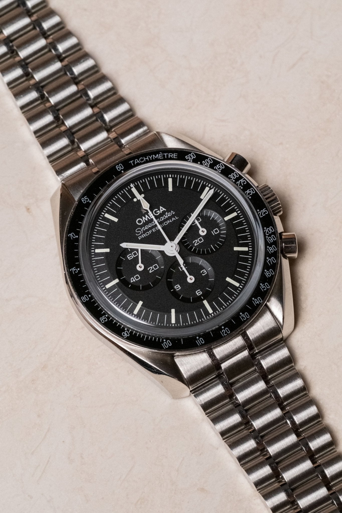 2021 Omega Speedmaster Professional Moonwatch Sapphire Sandwich 310.30.42.50.01.002 Details