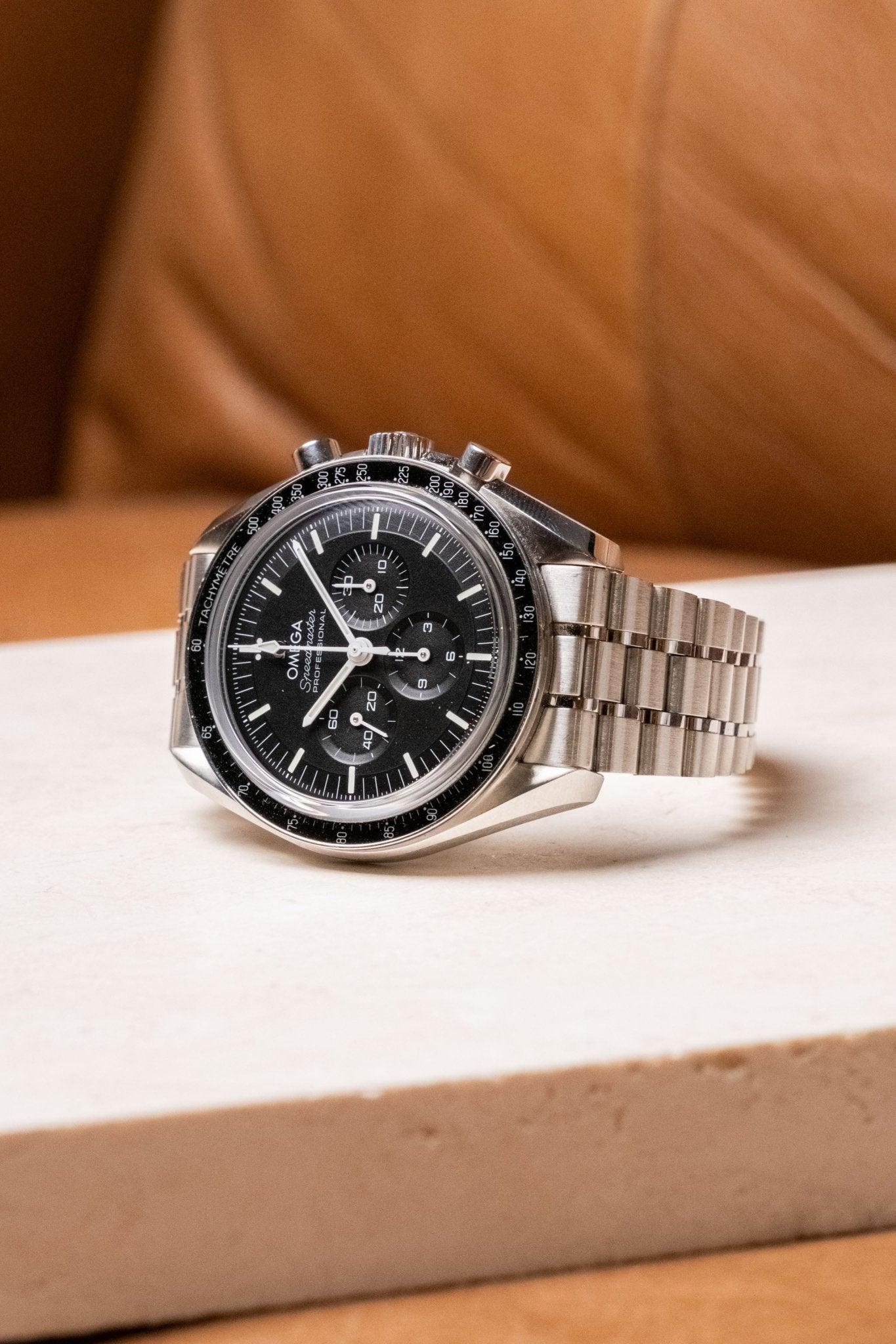 2021 OMEGA Speedmaster Professional “Moonwatch” Sapphire Sandwich 310.30.42.50.01.002 dial detail close-up